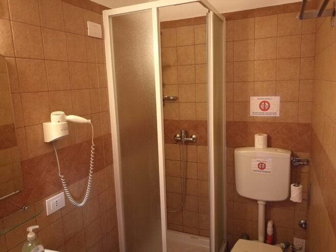 Camera singola con bagno