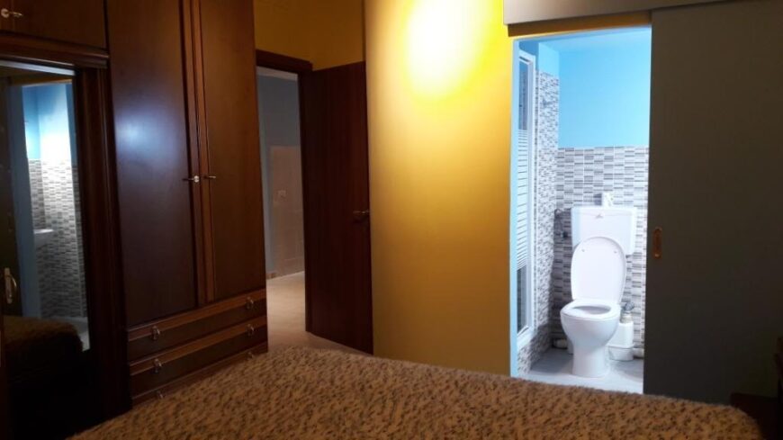 Camera con bagno privato