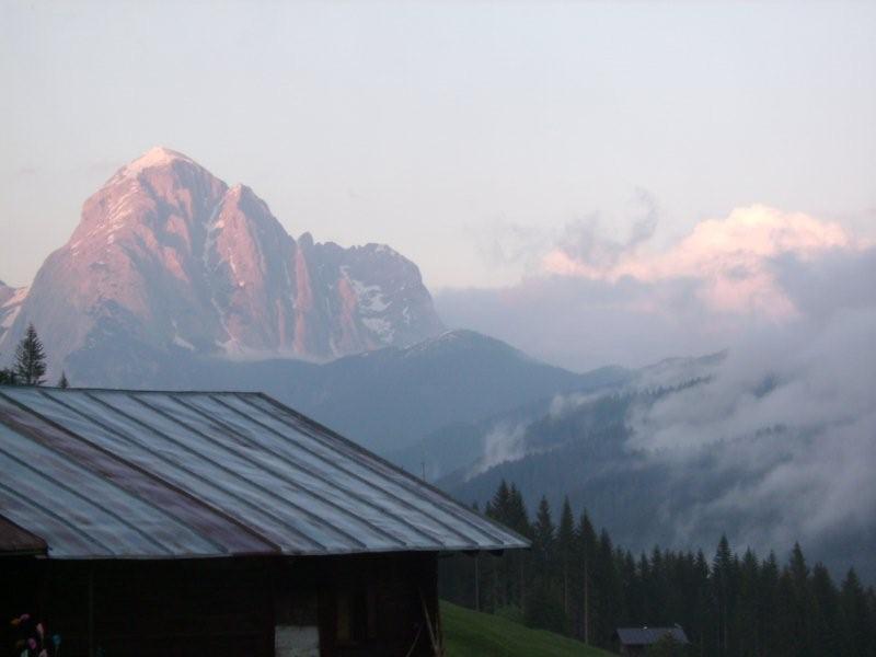 Valvisdende un antico stavolo fra le Dolomiti (BL)