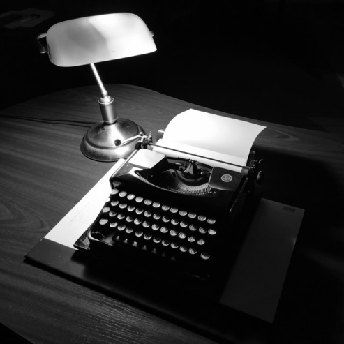 macchina-da-scrivere-antica